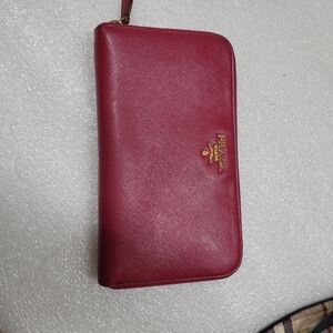 Prada zippy wallet